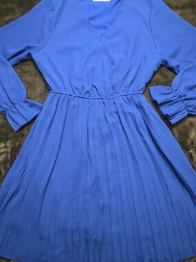 BBX Lephsnt Royal Blue Pleated Long Sleeve Dress - Women's M